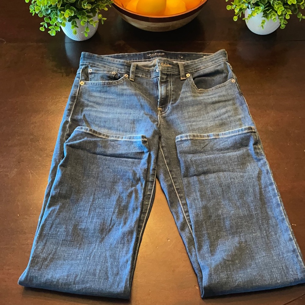 Lucky Brand jeans. Tags removed.